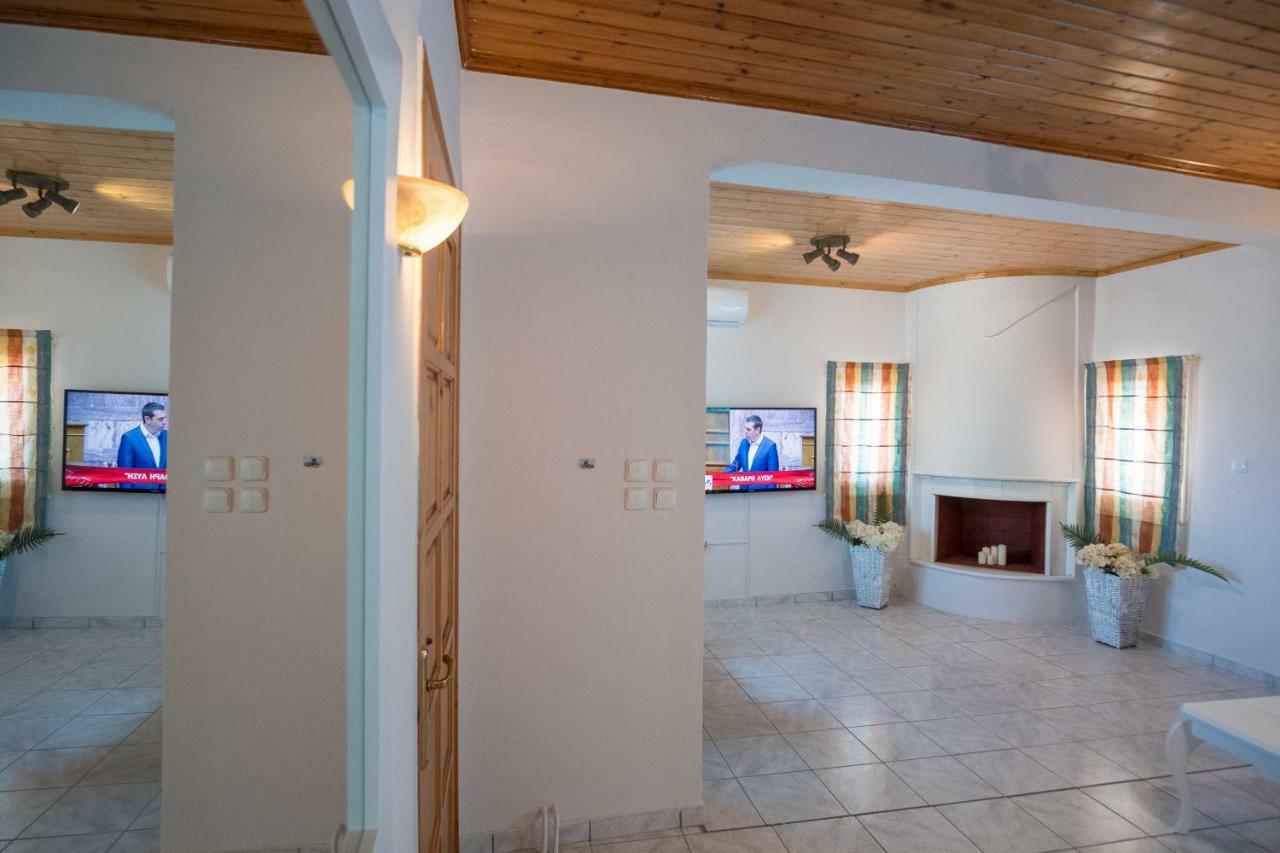 Aelia Apartment Preveza Buitenkant foto